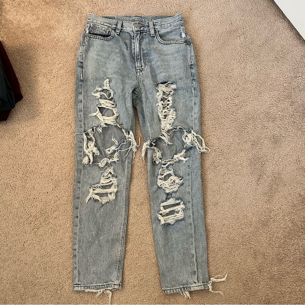 American Eagle High Waisted Ripped Mom Jean